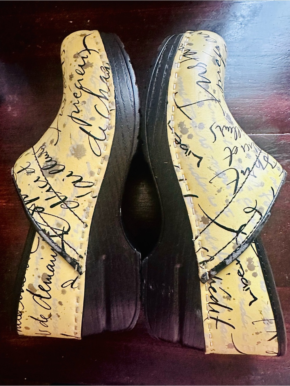 Dansko Rare Yellow French-Script Platform Clogs Mule 37/6.5